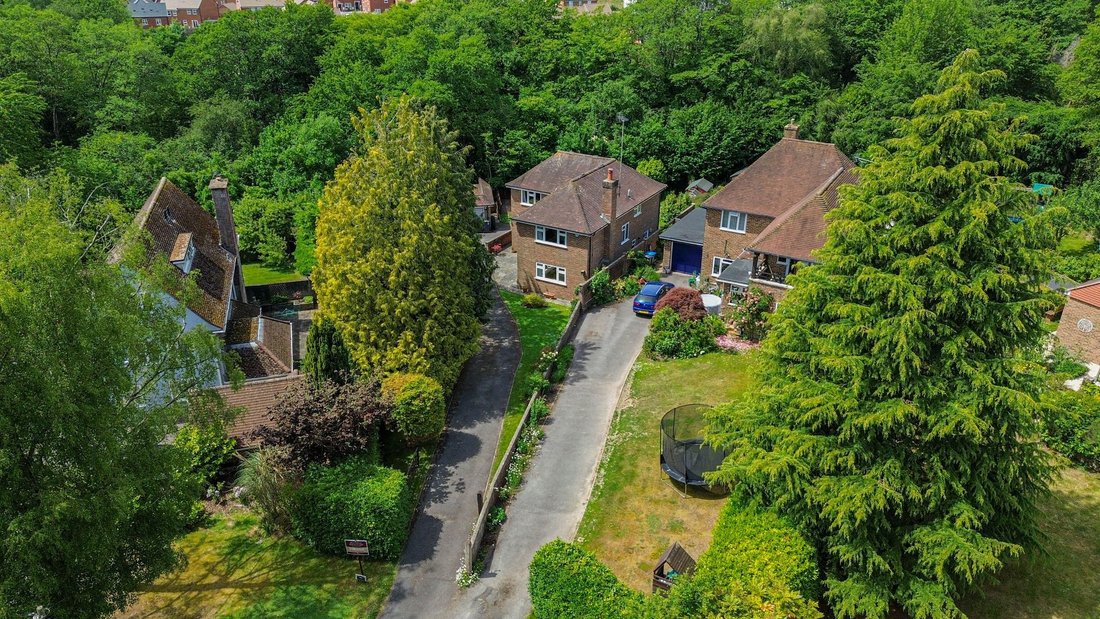 House in Haywards Heath, England 2 - 17519875