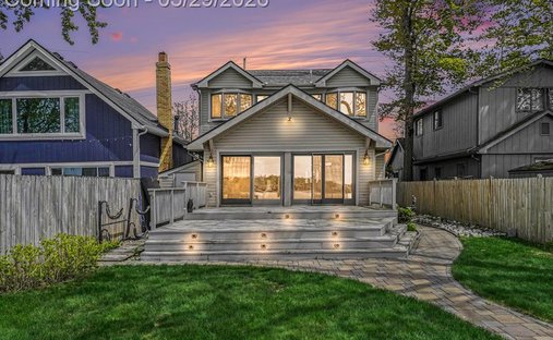 House in Commerce Charter Township, Michigan, United States 1