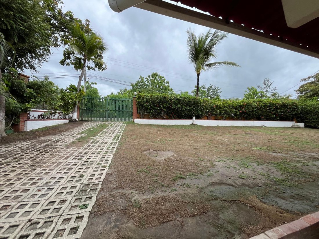 House in San Carlos District, Panama, Panama 3 - 18033254