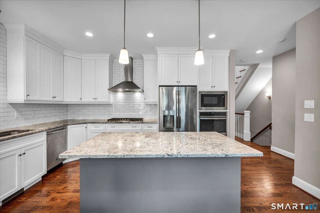 House in Farmington, Connecticut, United States 5 - 18032965