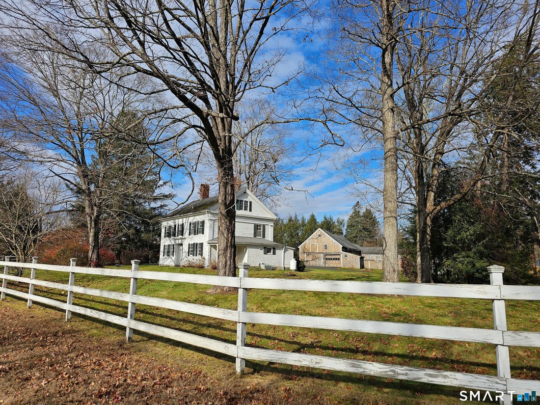 House in Woodbury, Connecticut, United States 2 - 18032988