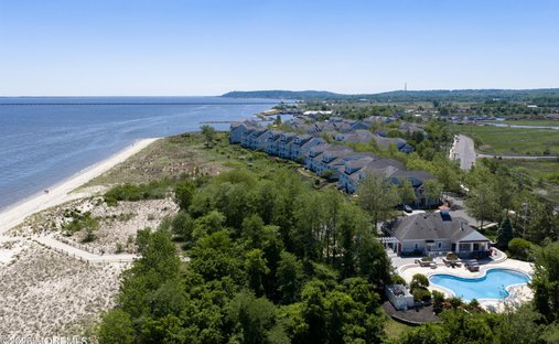 Condo in Port Monmouth, New Jersey, United States 1