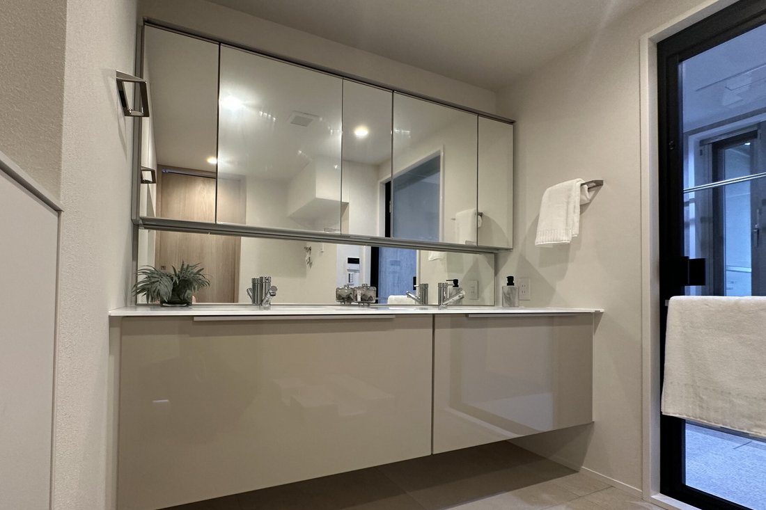 Condo in Chiyoda City, Tokyo, Japan 4 - 18032871