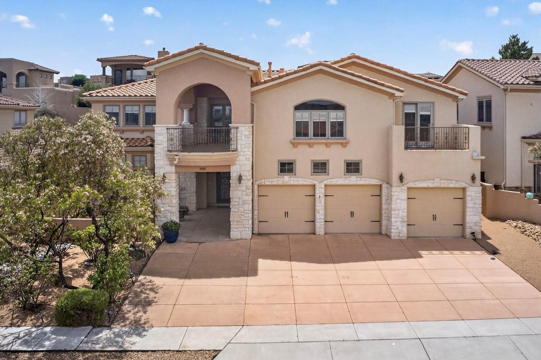 House in Albuquerque, New Mexico, United States 1 - 18033022