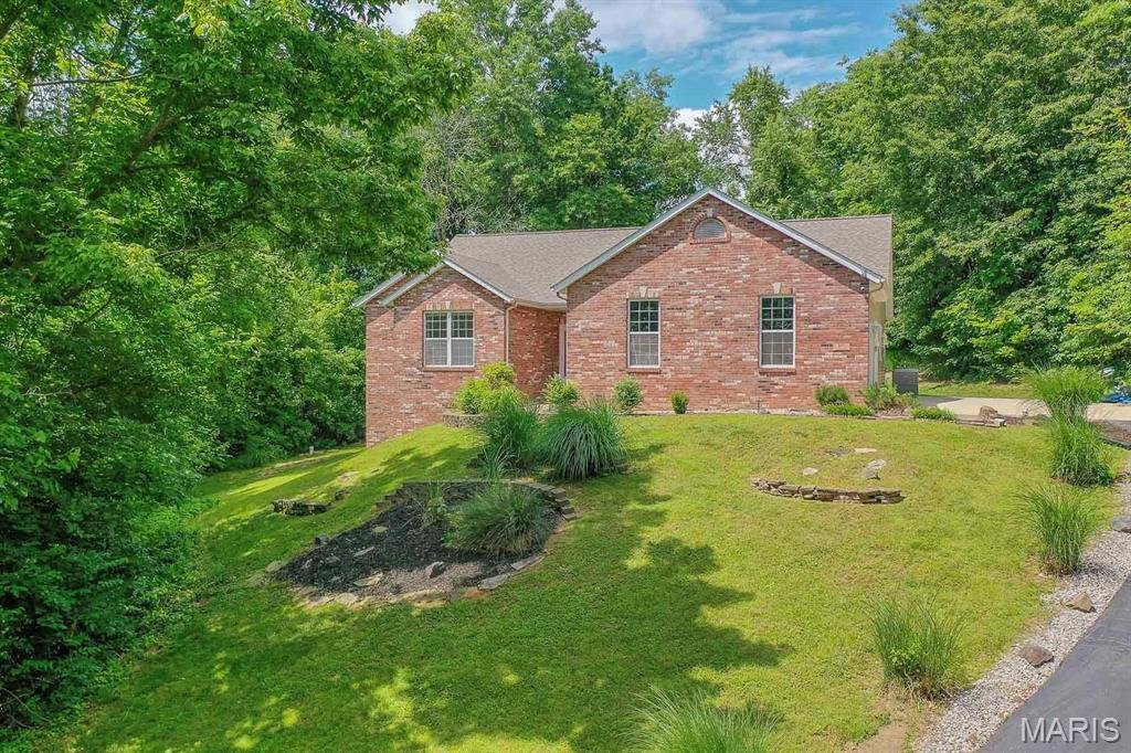 House in Edwardsville, Illinois, United States 1 - 18033437