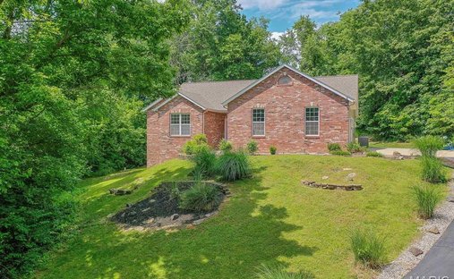 House in Edwardsville, Illinois, United States 1