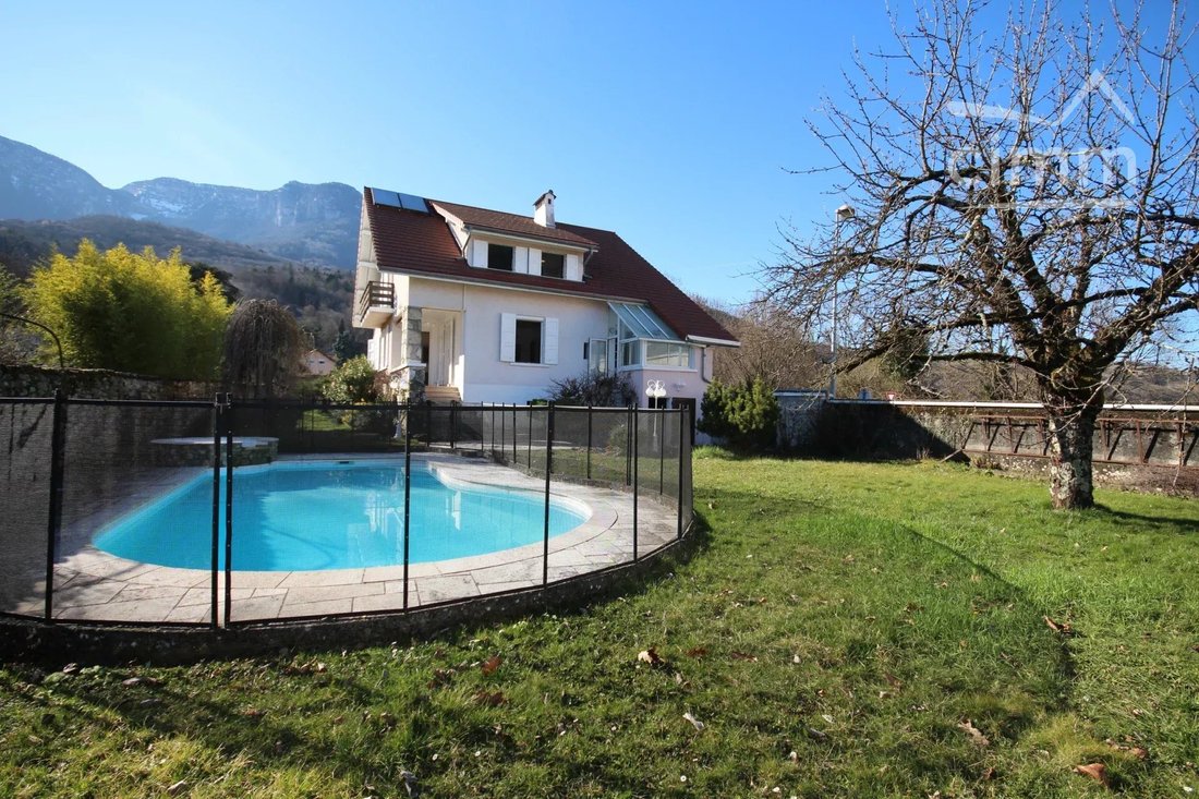 Casa a Chapareillan, Auvergne-Rodano-Alpi, Francia 4 - 18033182
