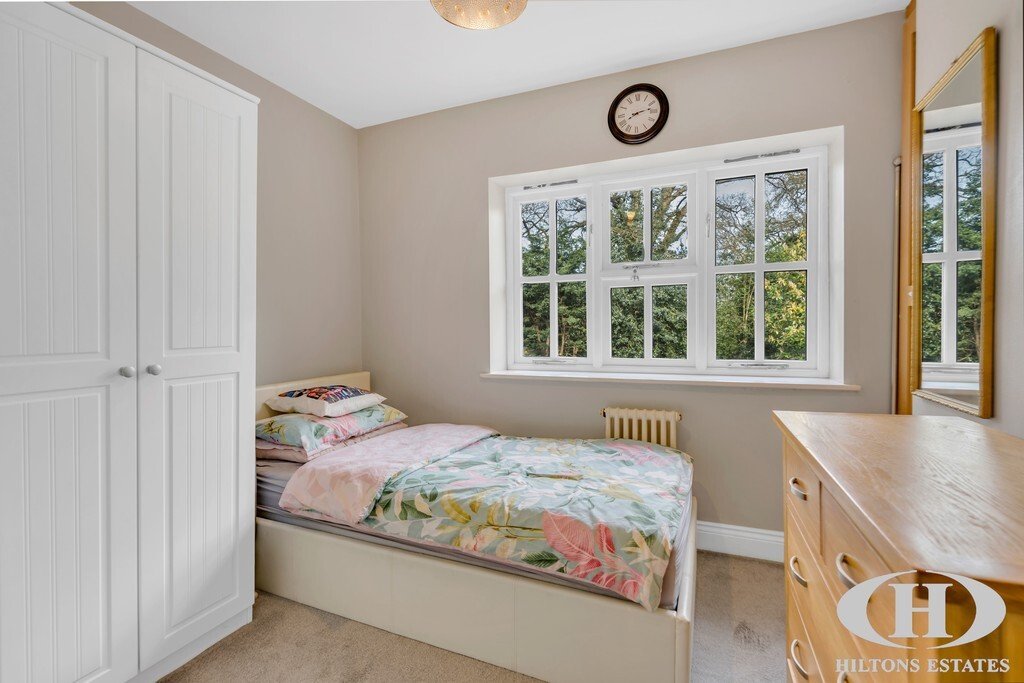 House in Langley Corner, Iver, England 2 - 18033087
