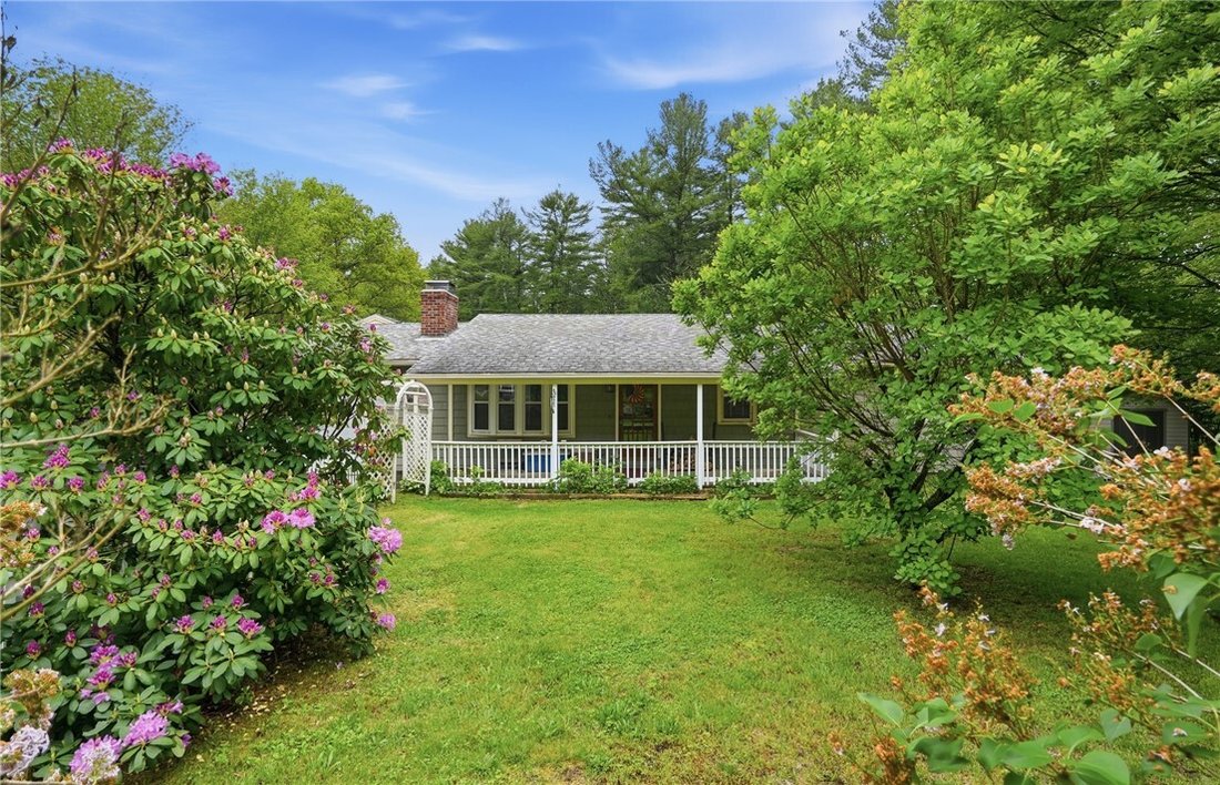 House in West Greenwich, Rhode Island, United States 1 - 18033189