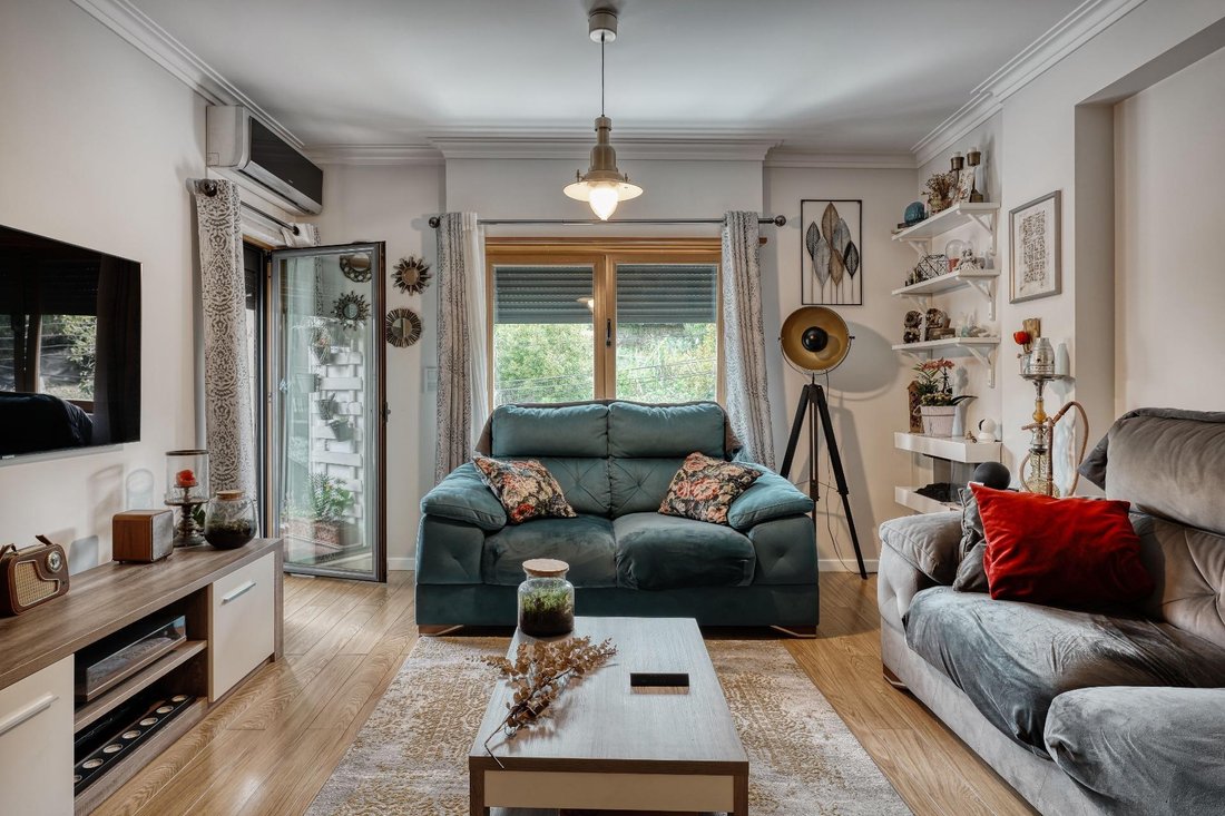Apartment in Rio de Mouro, Lisbon, Portugal 1 - 18033029