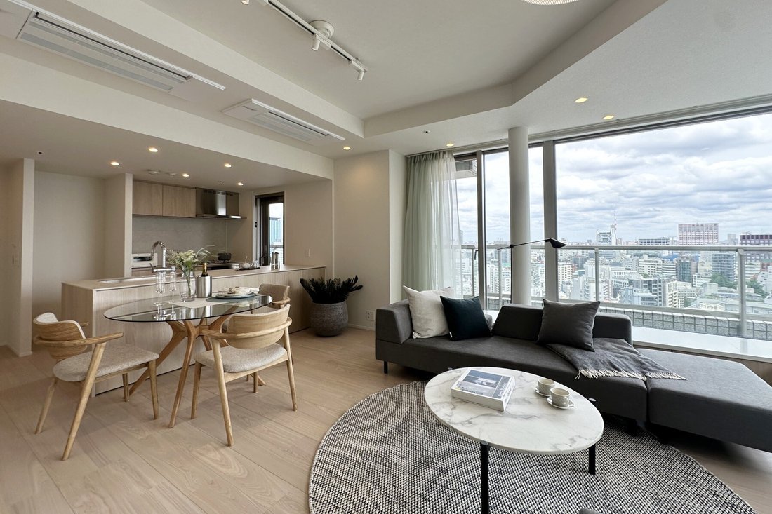 Condo in Chiyoda City, Tokyo, Japan 1 - 18032871