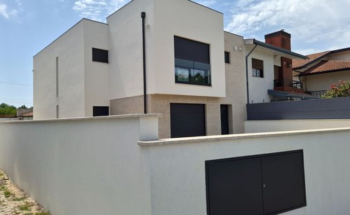 Townhouse in Vila Nova da Telha, Porto District, Portugal 1