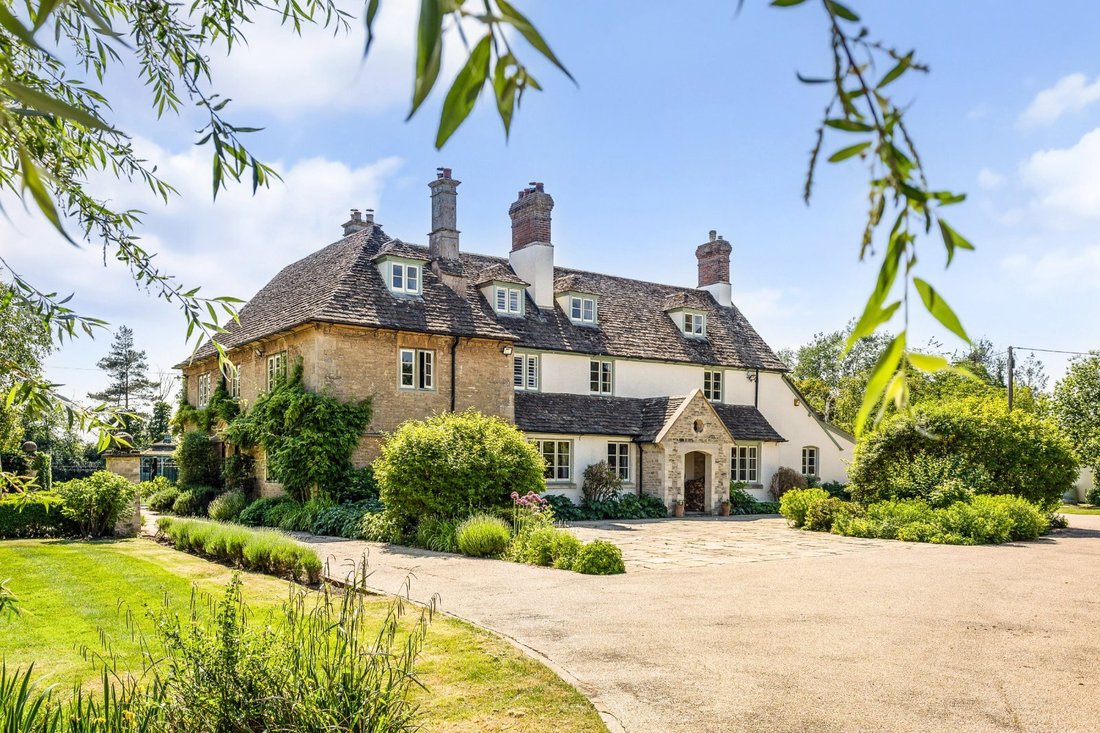 House in Christian Malford, England 1 - 17051543