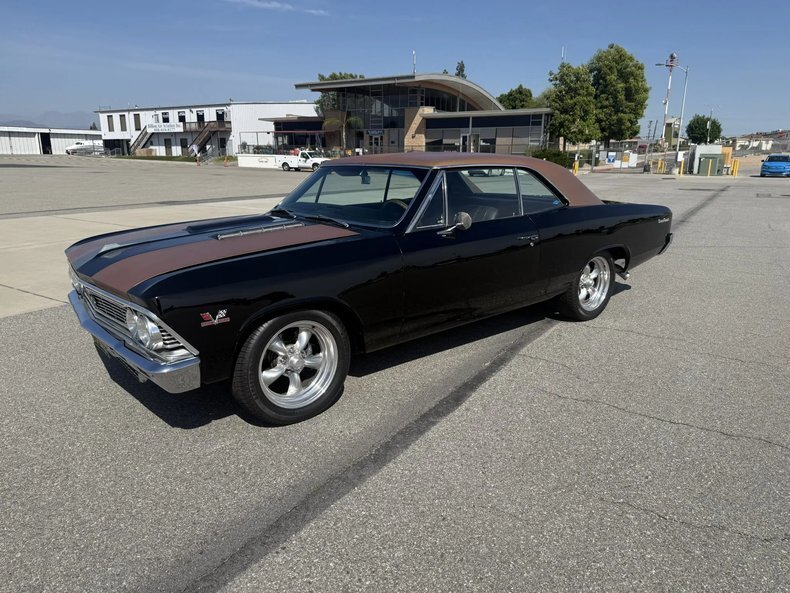 Coupe in Glendale, United States 3 - 18033786