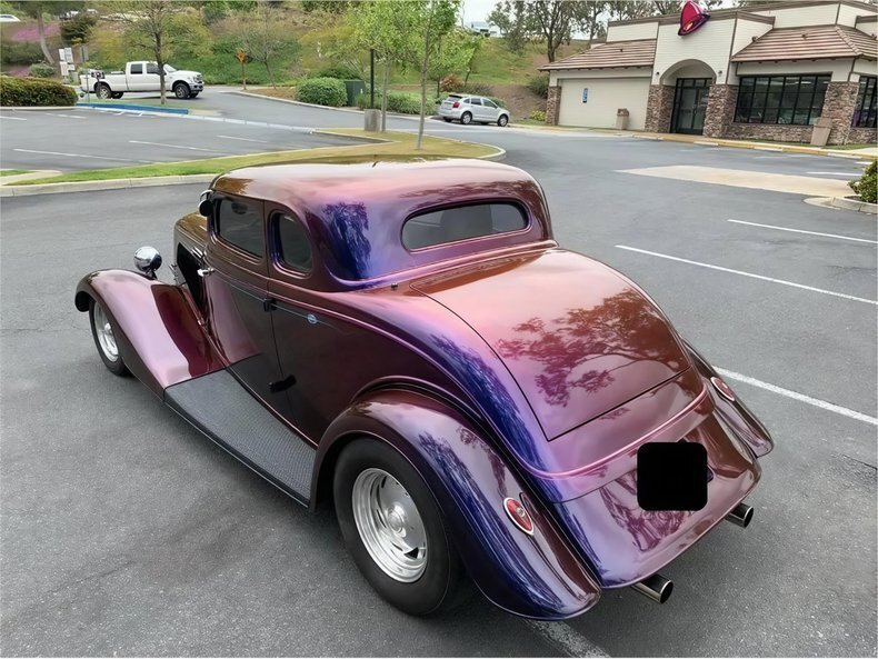 Coupe in Glendale, United States 3 - 18033427