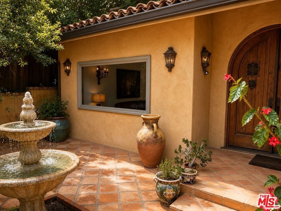 House in Los Angeles, California, United States 3 - 18033001