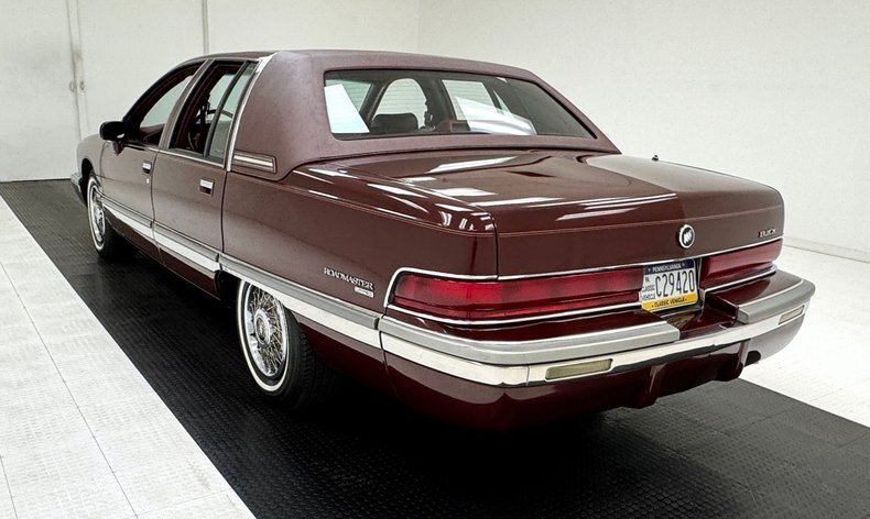 Sedan in Morgantown, United States 3 - 18033821