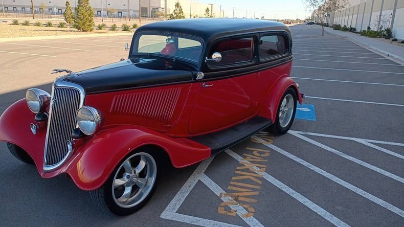 Sedan in Glendale, United States 3 - 18033794