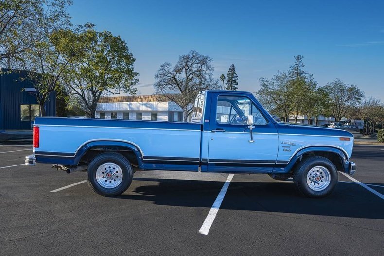 Pickup in Glendale, United States 3 - 18033416