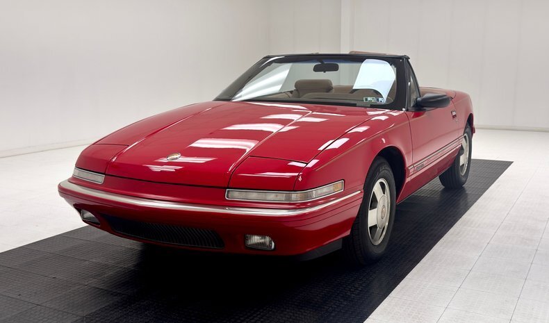 Cabriolet in Morgantown, United States 2 - 18033810