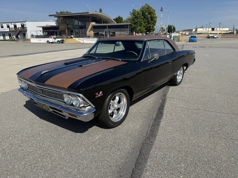 Coupe in Glendale, United States 2 - 18033786