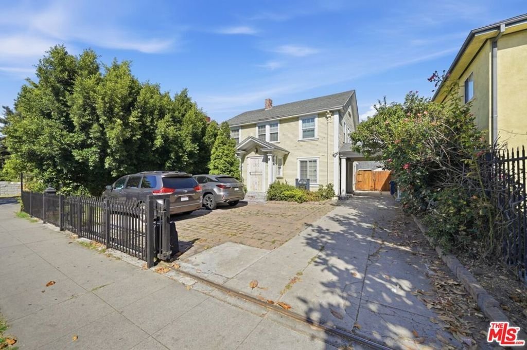 House in Los Angeles, California, United States 1 - 18032961