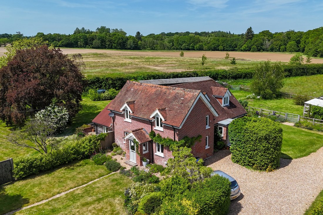 House in Landford, England 1 - 17488195