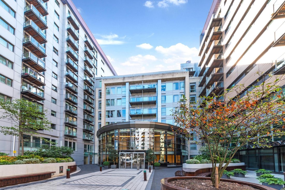 Apartment in South Lambeth, Wandsworth (Greater London), England 1 - 16891187