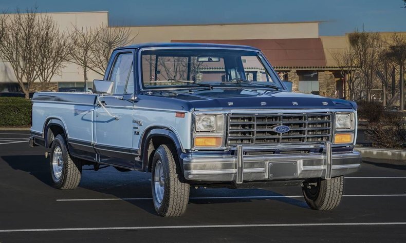 Pickup in Glendale, United States 2 - 18033416
