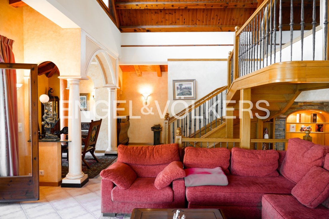 Chalet in Escaldes-Engordany, Escaldes-Engordany, Andorra 4 - 18034309