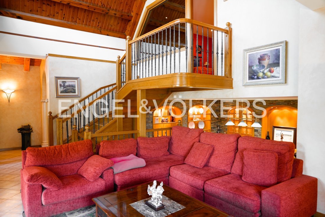 Chalet in Escaldes-Engordany, Escaldes-Engordany, Andorra 3 - 18034309