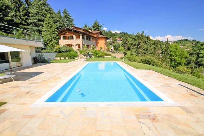 Villa in Cenate Sotto, Lombardy, Italy 2 - 18033610