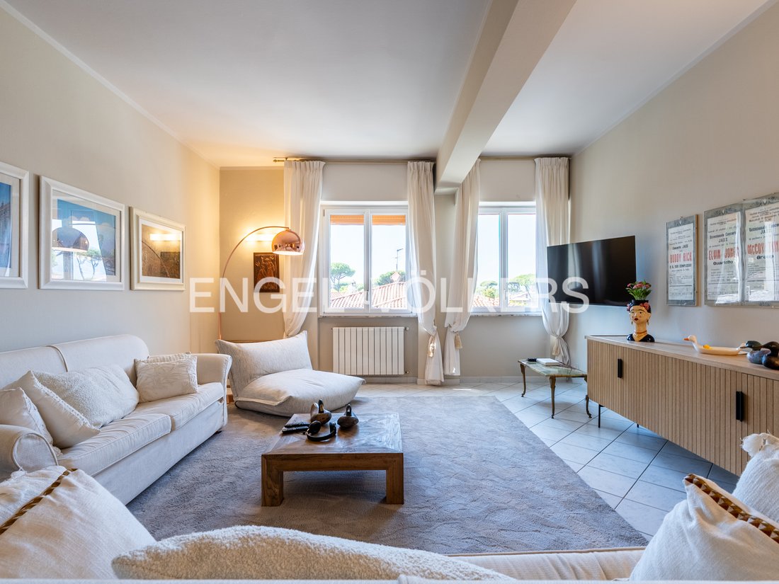Apartment in Vittoria Apuana, Forte dei Marmi, Tuscany 1 - 18034346