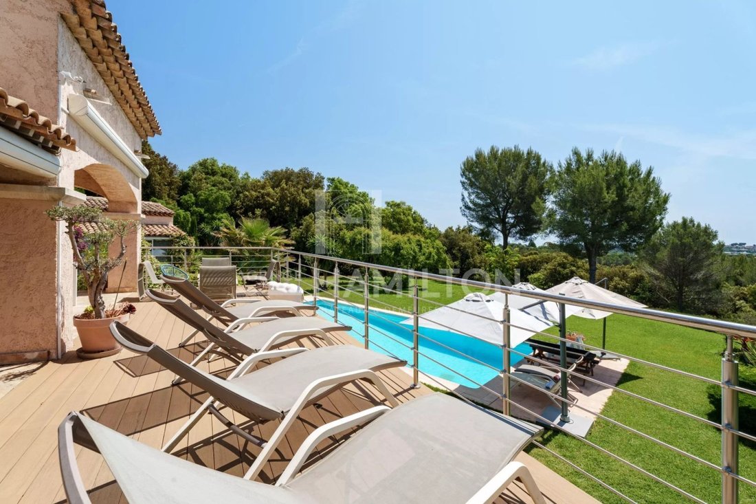 Villa in Bois Fleuri-Chevre d'Or-Saint Philippe, Biot, France 2 - 18034828