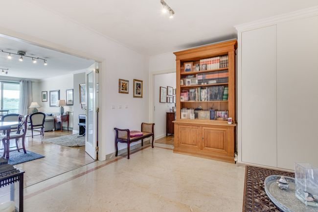 Apartment in Pontinha e Famoes, Lisbon, Portugal 5 - 18034819