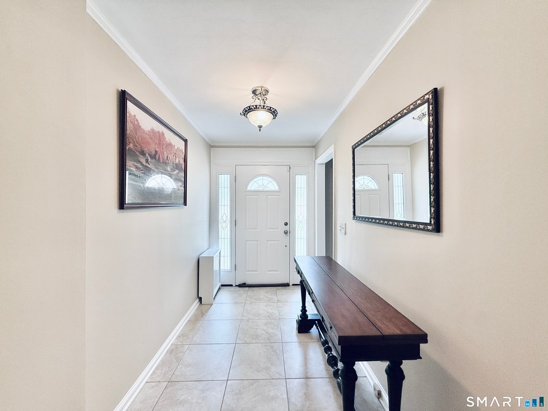 House in Stamford, Connecticut, United States 2 - 18033871