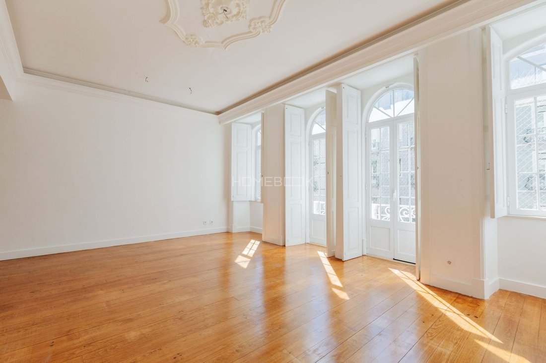 Apartment in Arroios, Lisbon, Portugal 3 - 18035362