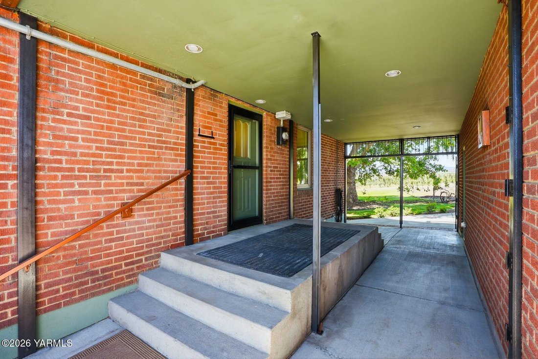 House in Yakima, Washington, United States 4 - 18034930