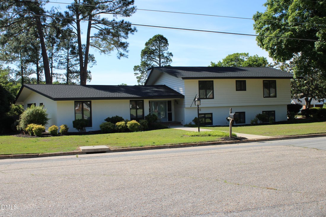 House in Dunn, North Carolina, United States 1 - 18033820