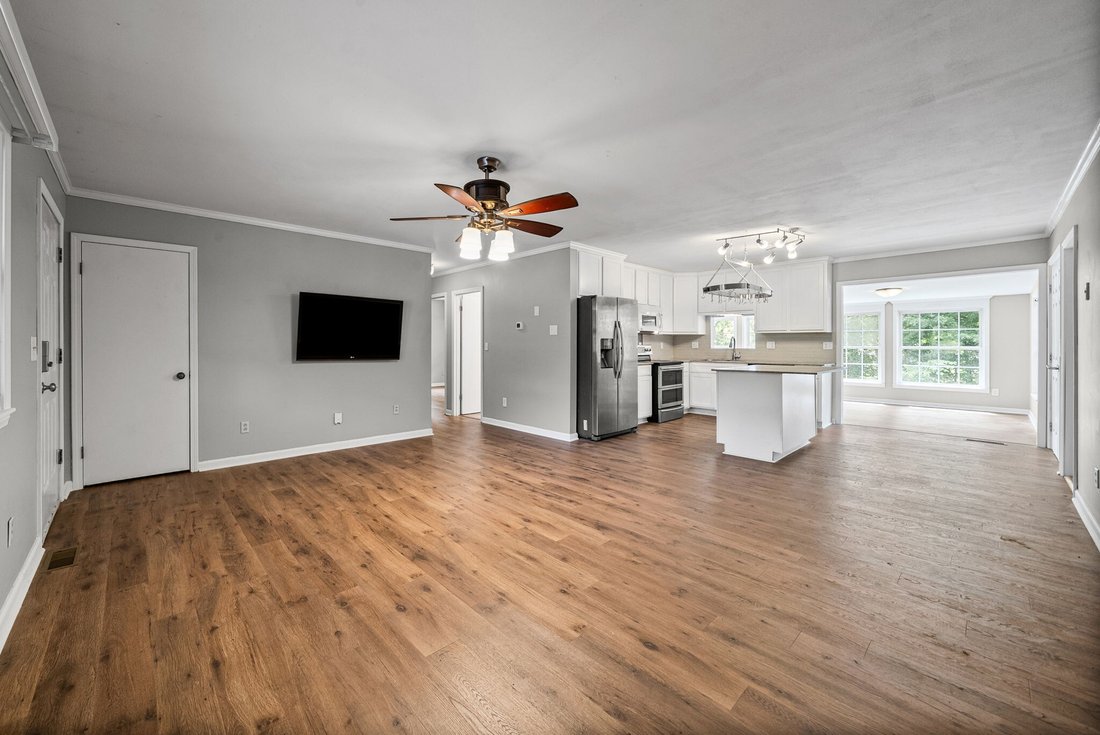 House in Dover, Tennessee, United States 4 - 18033665