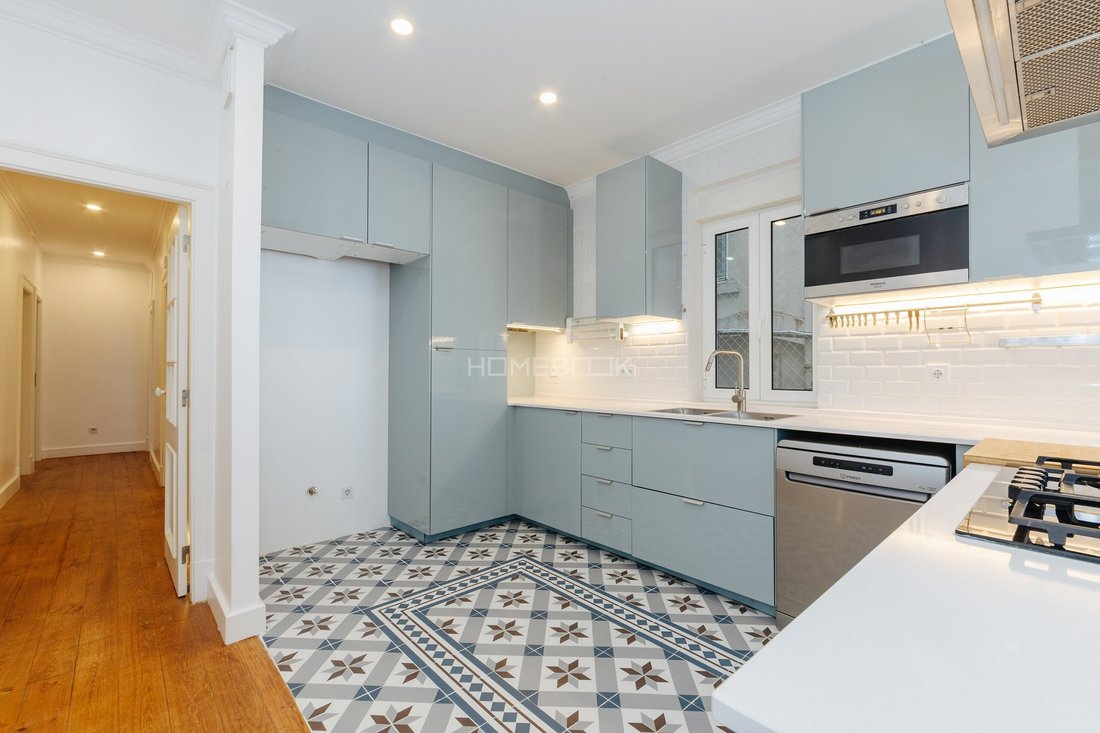 Apartment in Arroios, Lisbon, Portugal 2 - 18035362