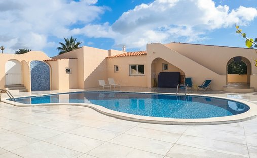 Villa a Ferragudo, Algarve, Portogallo 1