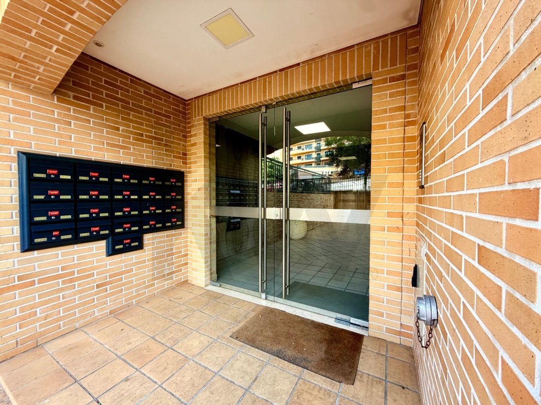 Apartment in Santo António dos Cavaleiros, Lisbon, Portugal 4 - 18034161