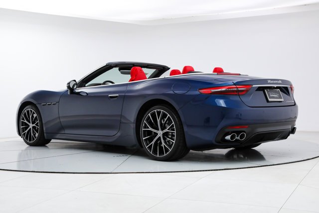 Cabriolet in Fort Lauderdale, FL, United States 3 - 18034345
