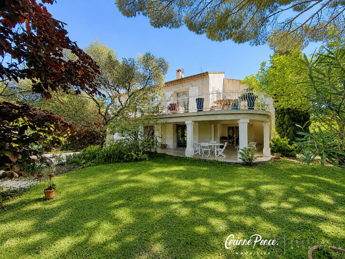 Villa in Garons, Occitania, France 2 - 16248333