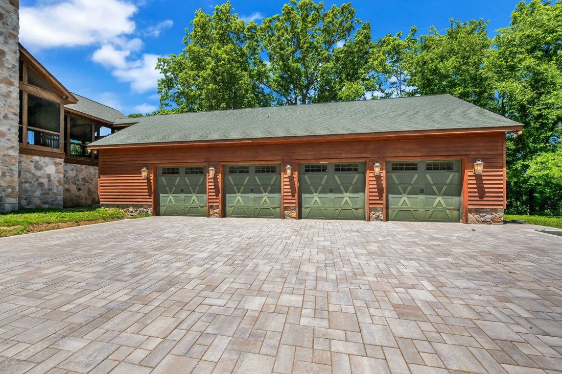 House in Williamsport, Tennessee, United States 3 - 18033627