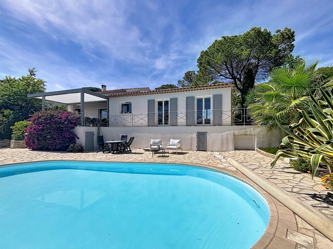 Villa in Le Dramont-Agay-Anthéor-Le Trayas, Saint-Raphaël, France 1 - 18033959