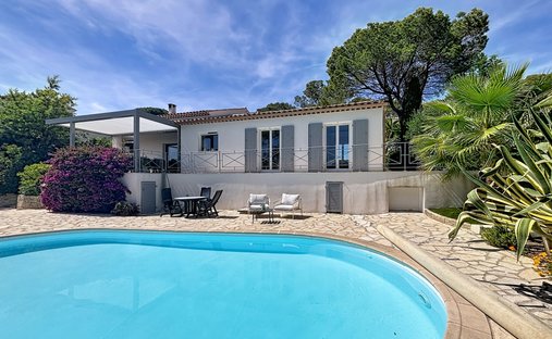 Villa in Le Dramont-Agay-Anthéor-Le Trayas, Saint-Raphaël, France 1