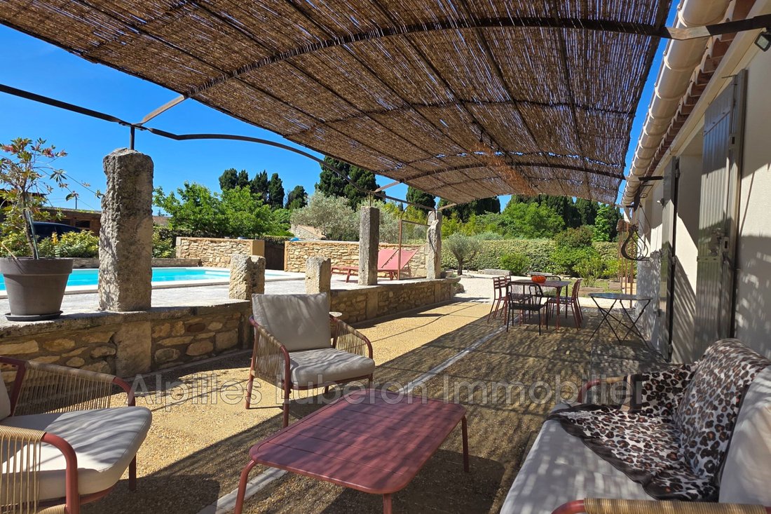 Villa in Saint-Rémy-de-Provence, Provence-Alpes-Côte d'Azur, France 5 - 15815461