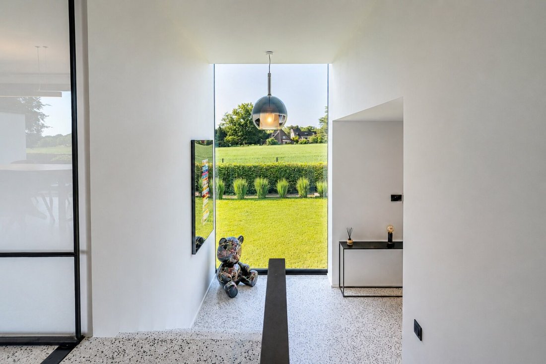 Villa in Sint-Genesius-Rode, Flanders, Belgium 3 - 18024098